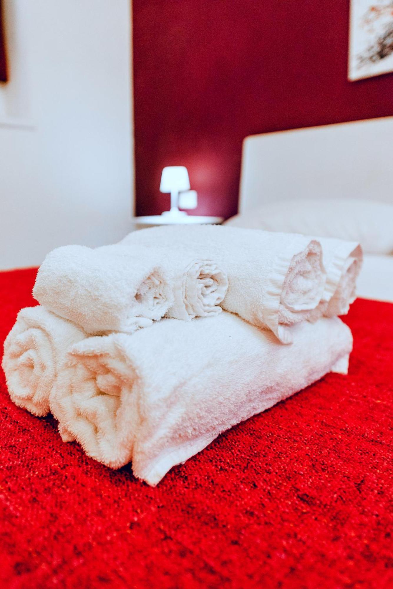Helios Suites Testaccio - Center Of רומא מראה חיצוני תמונה